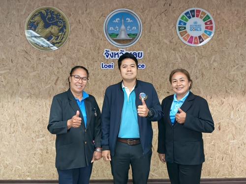 พช.ปากชม >> นำทีมร่วมประชุมคณะกรรมการเครือข่ายกองทุนแม่ของแผ่นดินระดับจังหวัด